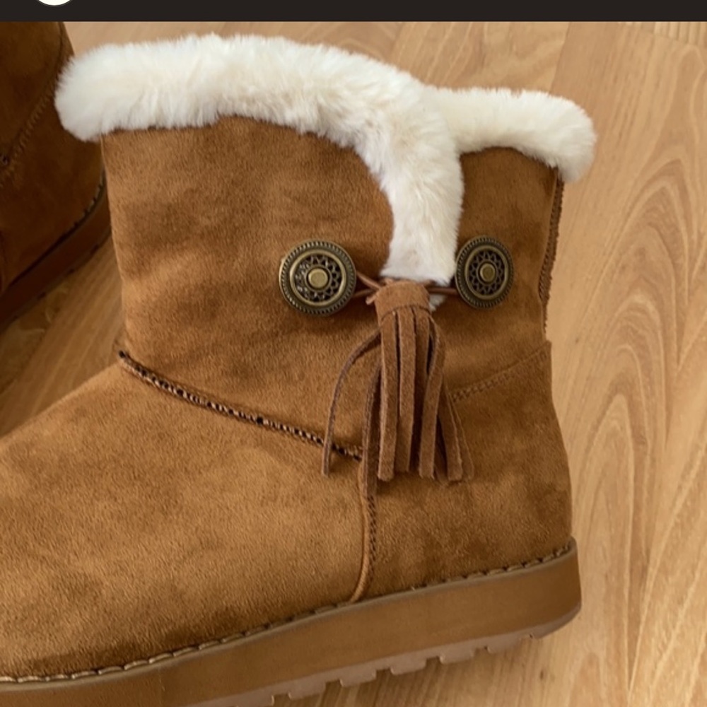 Skechers Keepsakes Women’s Boots